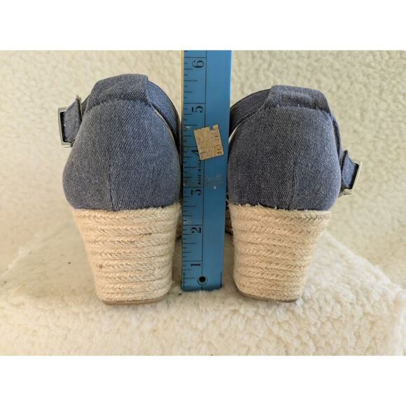 B.O.C. by Born Bree Espadrille Canvas Blue Denim Cross Ankle Straps Wedge Sz 9 - Picture 3 of 10
